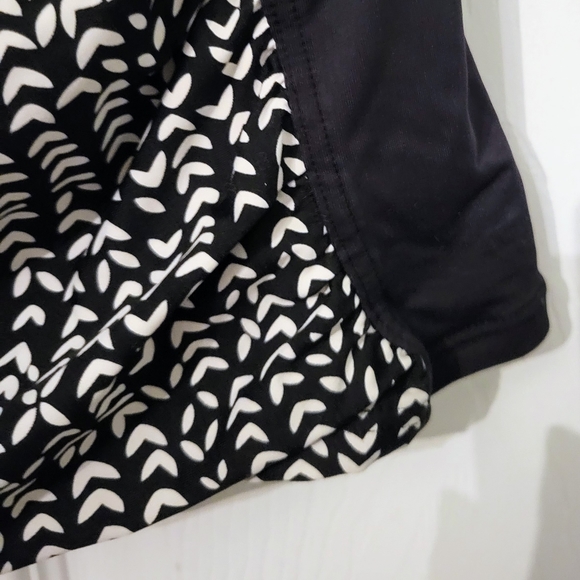 La Blanca Tankini Bathing Suit Top - Picture 3 of 4